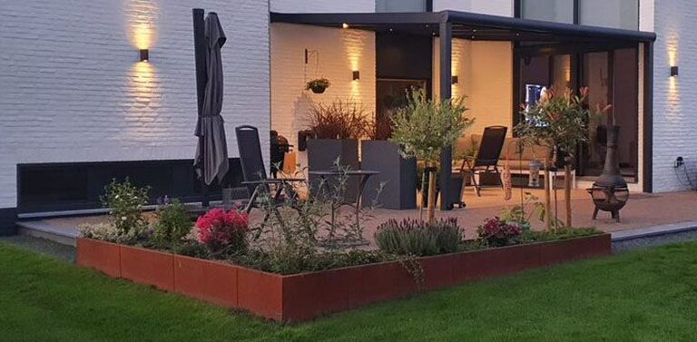 Stwórz atmosferę z cortensteel w ogrodzie